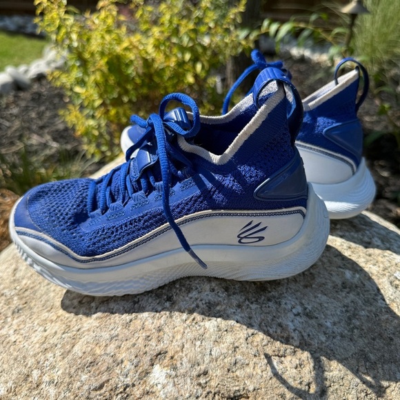 Under Armour Curry 8 Boy’s Basketball Shoes Royal Blue White Size 3.5Y Athletic - Picture 3 of 11